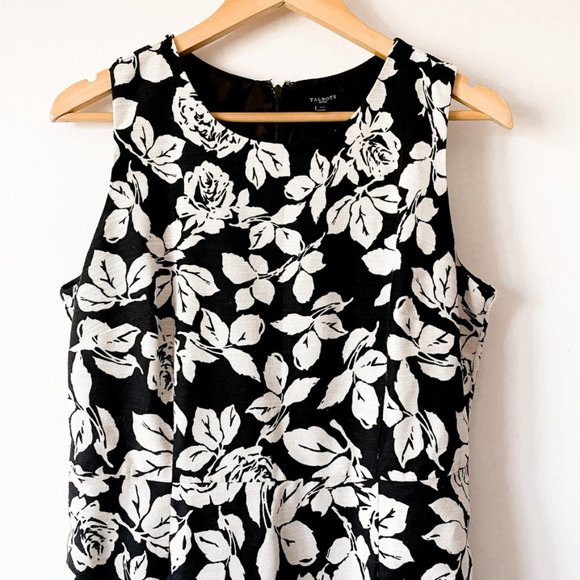 Talbots Black White Rose Floral Fit & Flare Dress Sz 12 P - Picture 4 of 8